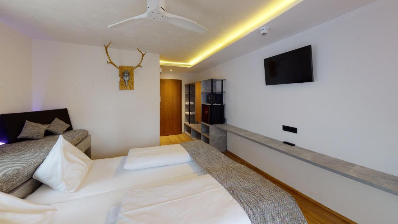 Hotel Adler غولنغ ان دير سالزا المظهر الخارجي الصورة