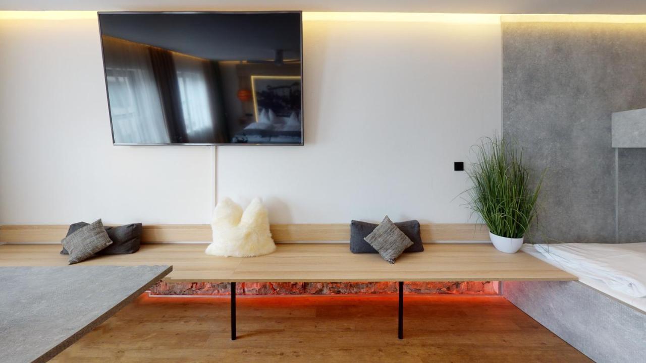 Hotel Adler غولنغ ان دير سالزا المظهر الخارجي الصورة