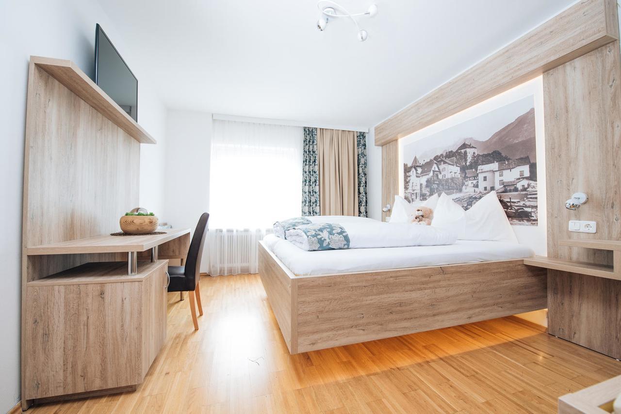 Hotel Adler غولنغ ان دير سالزا المظهر الخارجي الصورة